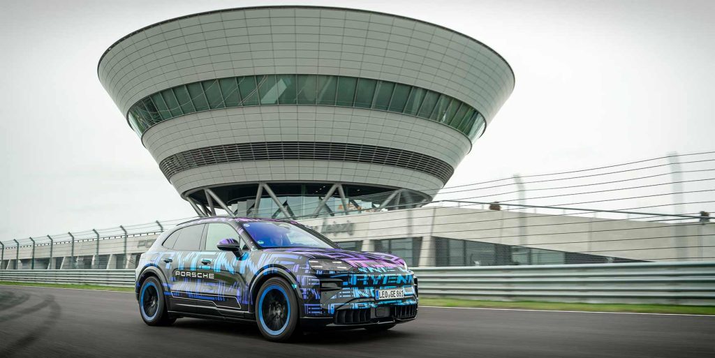 Fra 0-200 på otte sekunder – vi har prøvet den elektriske Porsche Cayenne 4 Porsche Cayenne