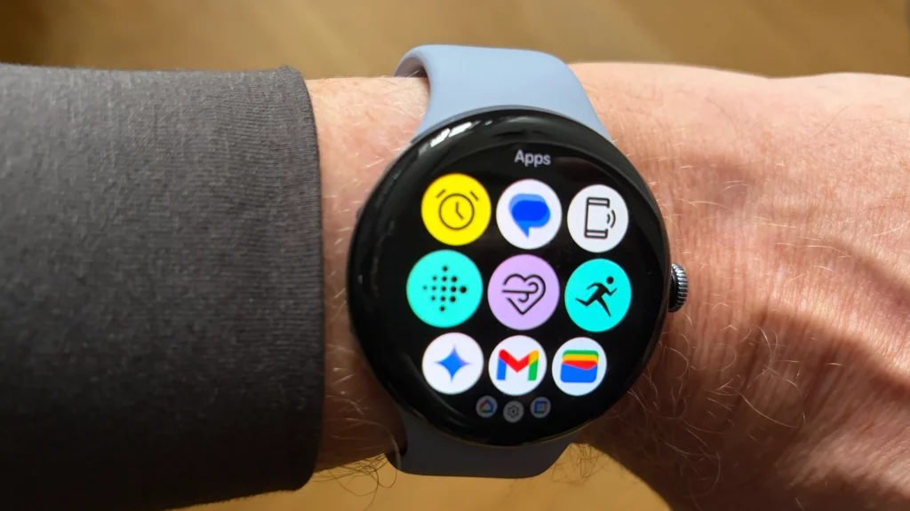 TEST: Google Pixel Watch 4 2 Google Pixel Watch 4