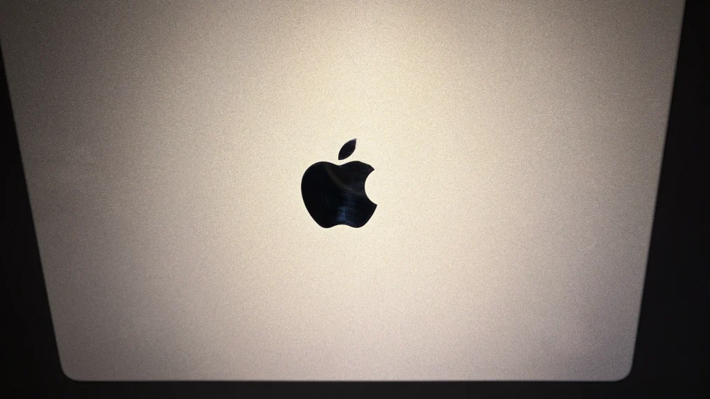 TEST: Apple MacBook Pro M5 2 MacBook Pro M5 3