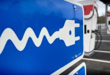 Nytårsaften tændes 22 nye ladeparker langs motorvejene – her ligger de 2 ladeparker