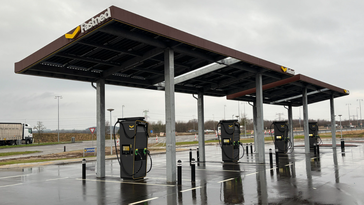 Nu kommer der 4 nye lynladestationer langs E45 8 Lynladestation Fastned