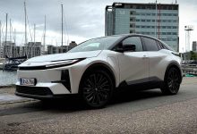 TEST: Toyota C-HR+ er Elroq med mere krudt og kant 4 Toyota C-HR+