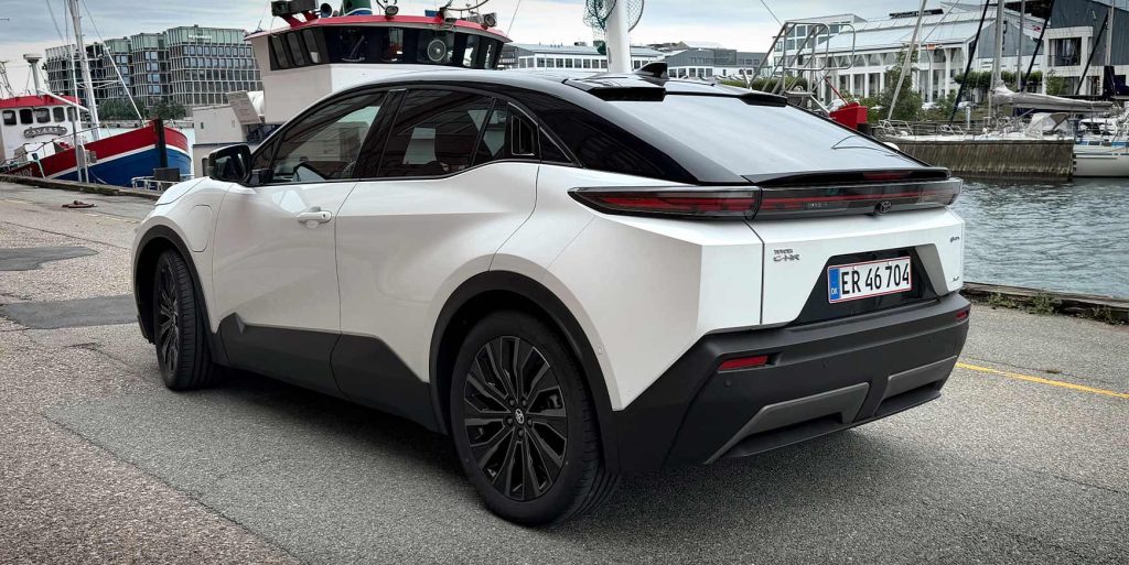 TEST: Toyota C-HR+ er Elroq med mere krudt og kant 2 Toyota C-HR+