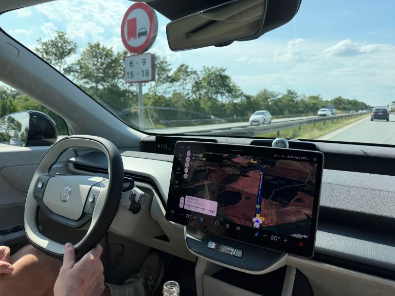TEST: Volvo EX60 P10 AWD Ultra 7 Volvo EX60 infotainment