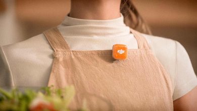 Er det en knap? En broche? Nej, det er en mikrofon 6 mikrofon