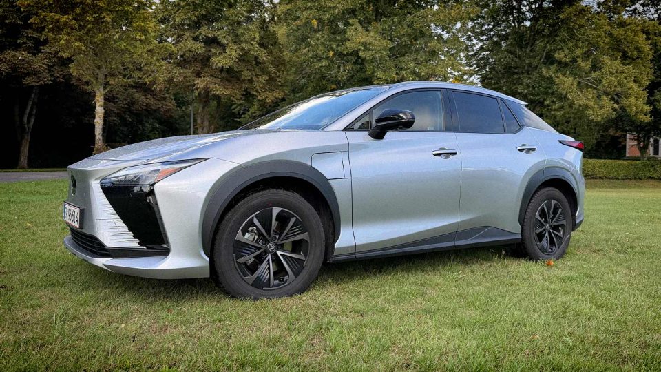Lexus RZ 350e